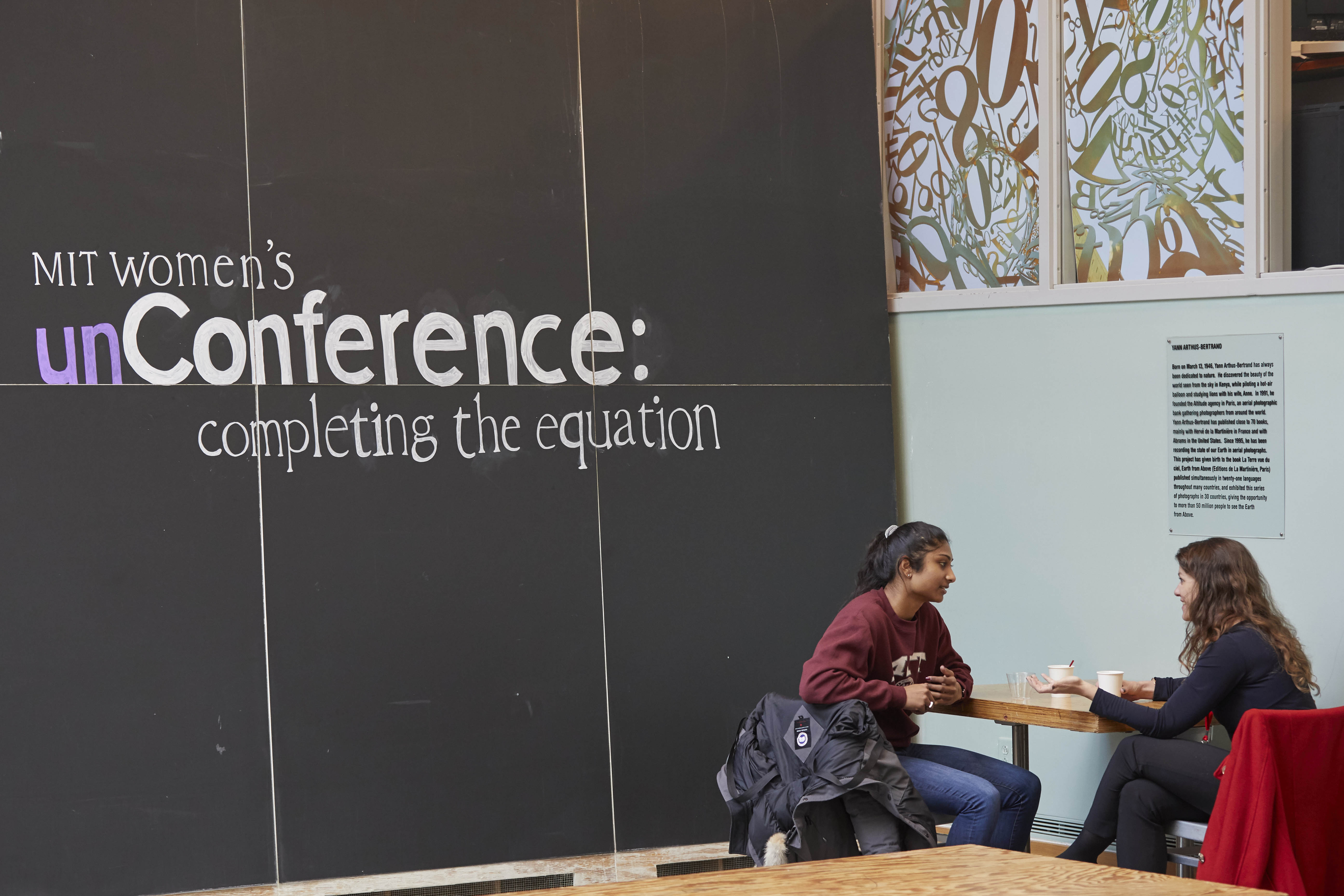 MIT alumnae converse at the women's unConference